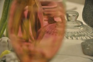 transparence du verre rose