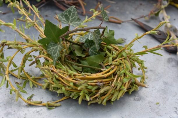 Nid de Pâques avec du saule